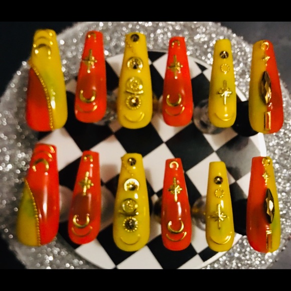 👸🏾Queen Mandarin Sun ☀️ Press On Nails - Picture 8 of 10